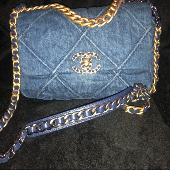 CHANEL Denim Blue Quilted Crossbody Bag - Picture 1 of 8